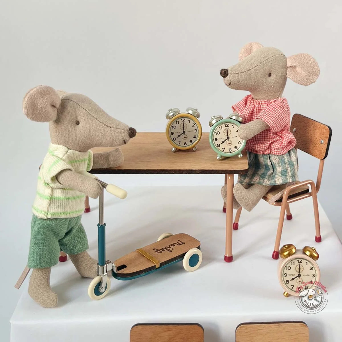 Table and Chair Set, Mouse Size