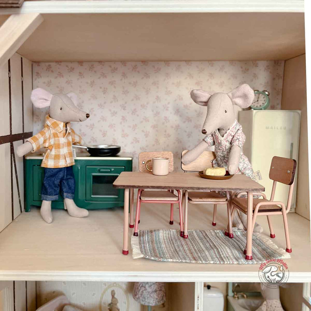 Table and Chair Set, Mouse Size